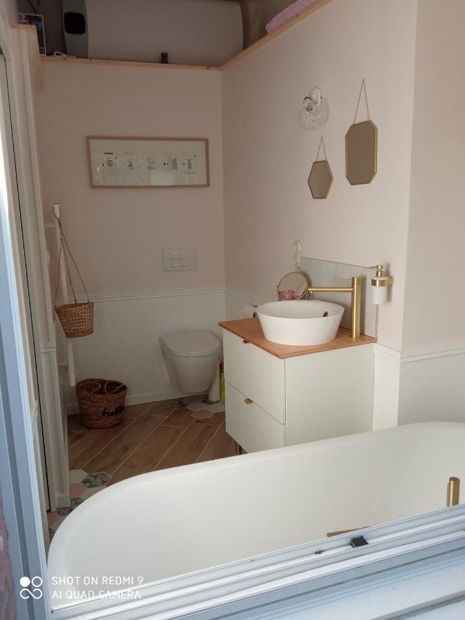 Charmant Logement T2 A 2 Pas De La Mer グランビル エクステリア 写真