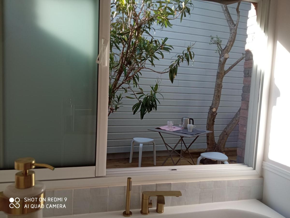 Charmant Logement T2 A 2 Pas De La Mer グランビル エクステリア 写真