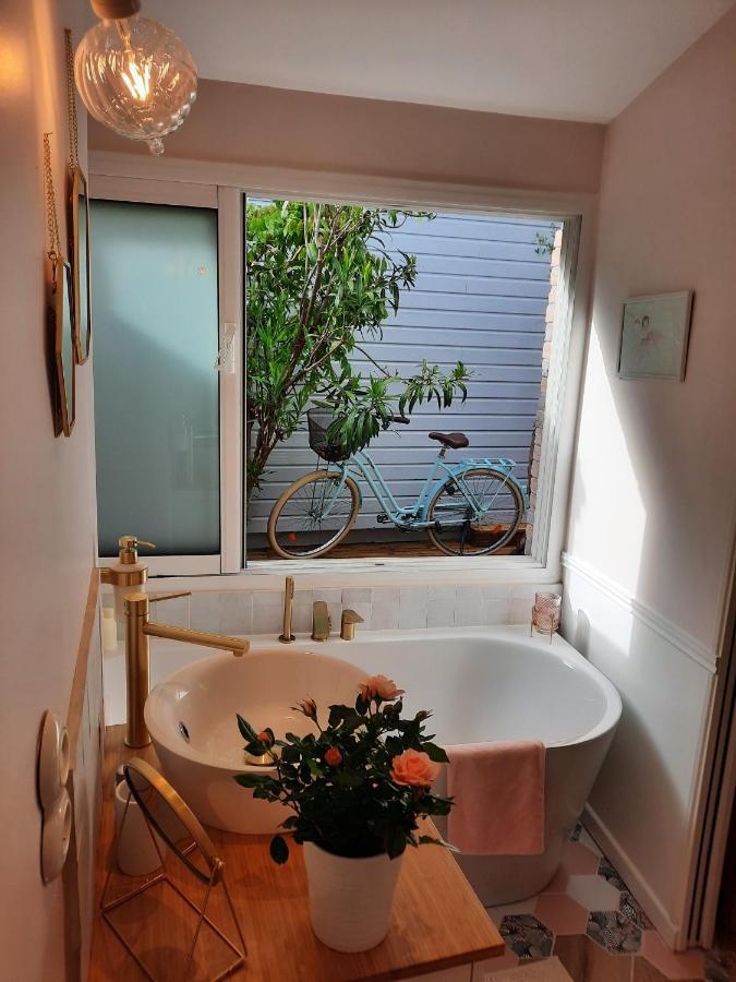 Charmant Logement T2 A 2 Pas De La Mer グランビル エクステリア 写真
